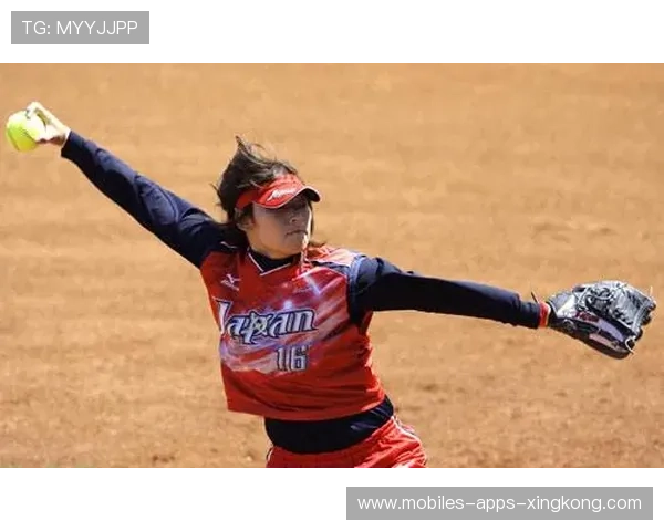 垒球快速投球制造挥空，让对手无从下手！